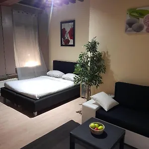 https://cutecosycomfortable-studio-in-the-heart-of-antwerpen.hotelsghent.com