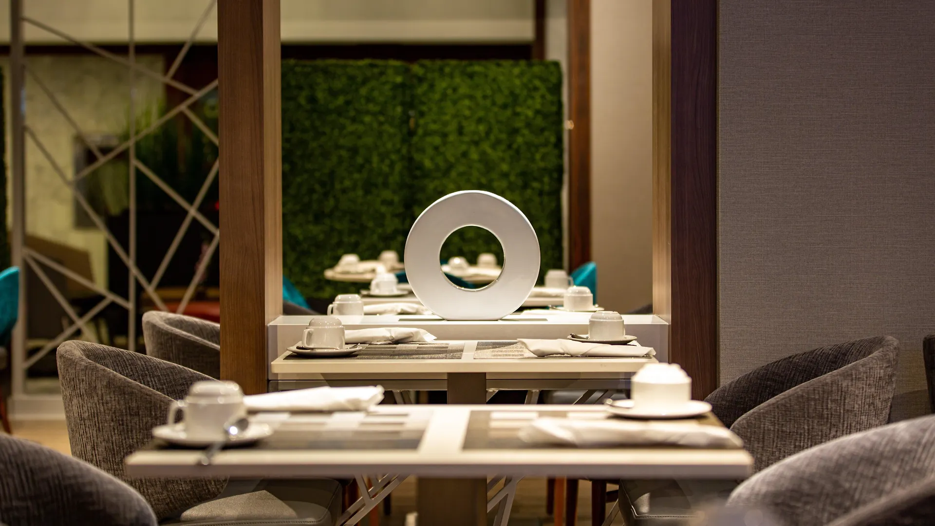 Holiday Inn Toronto Downtown Centre By Ihg Hotel