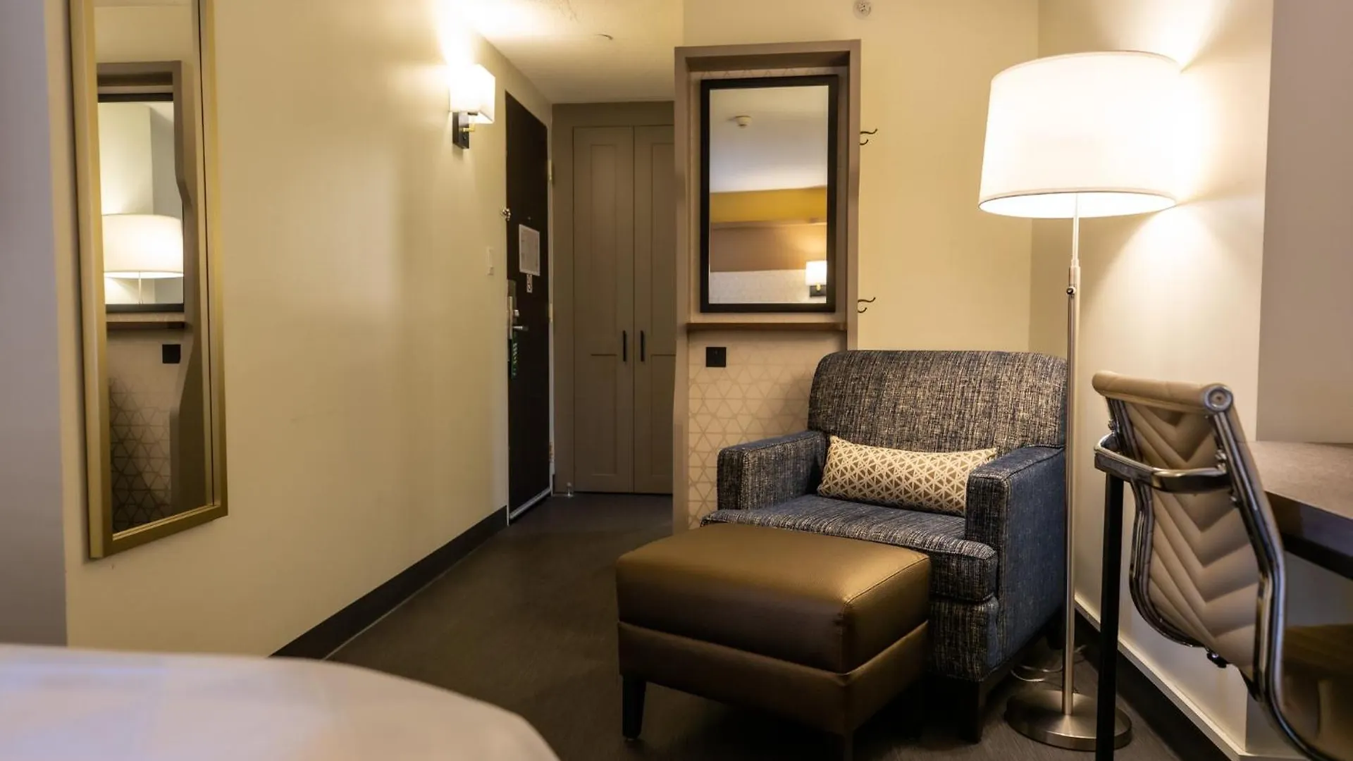 Otel Holiday Inn Toronto Downtown Centre By Ihg