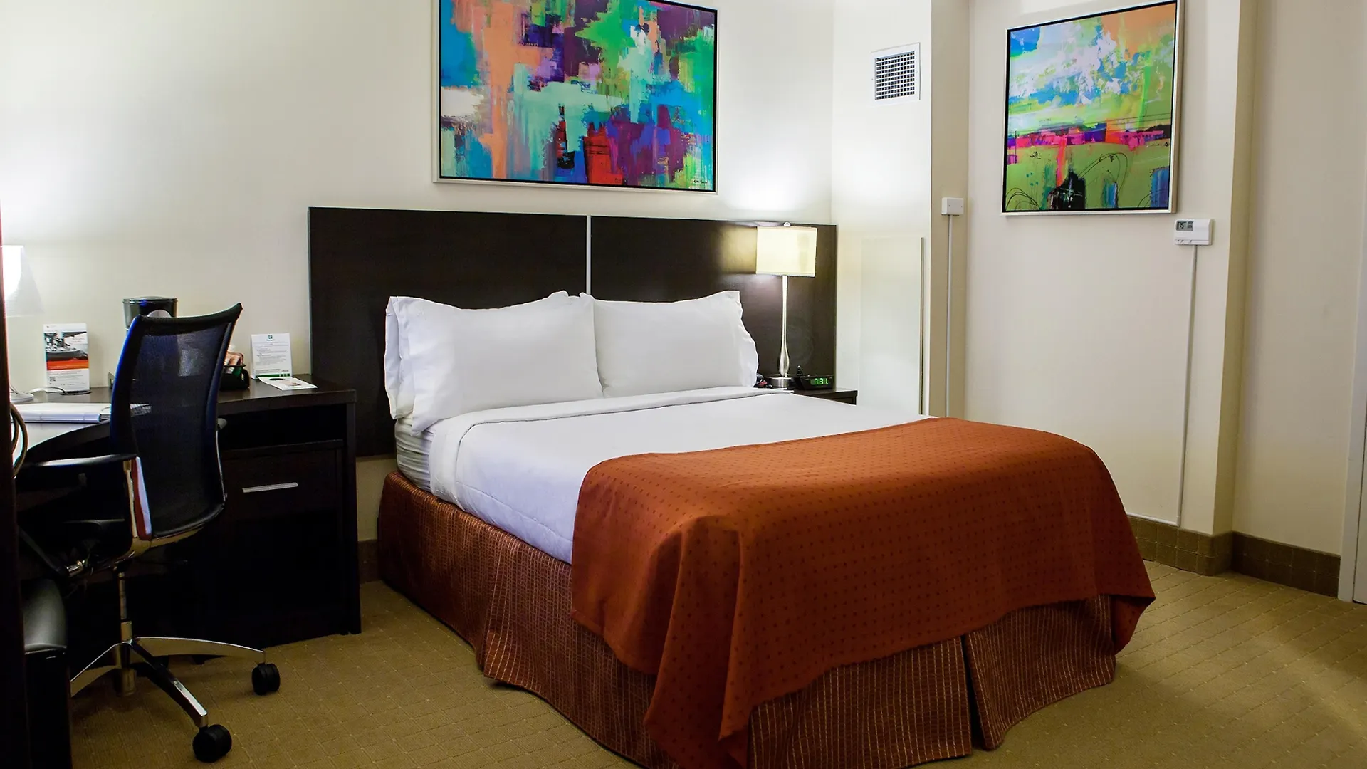 Holiday Inn Toronto Downtown Centre By Ihg
