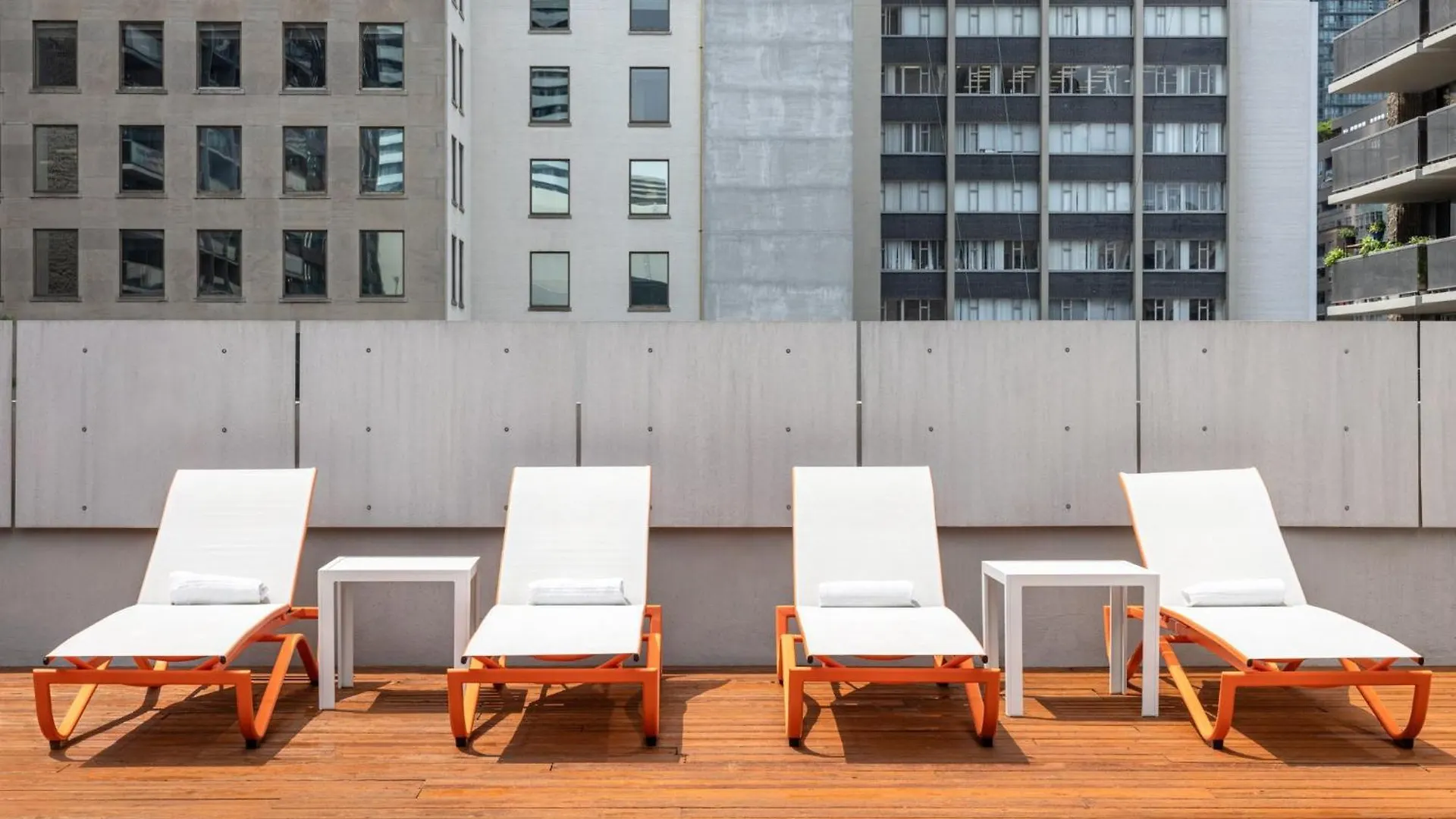 Holiday Inn Toronto Downtown Centre By Ihg Hotel