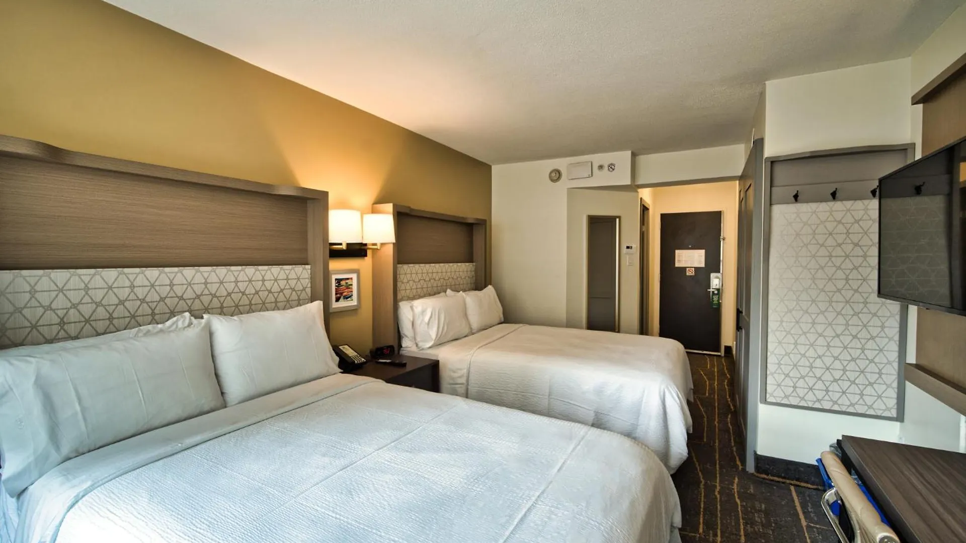 Holiday Inn Toronto Downtown Centre By Ihg